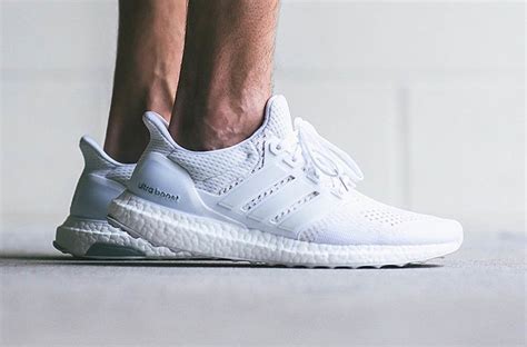 adidas ultra boost laceless weiß|ciri Adidas ultra boost original.